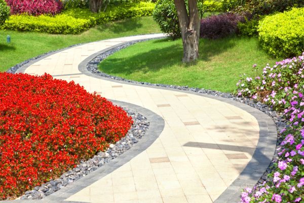 Garden Walkway Installation in Schaumburg