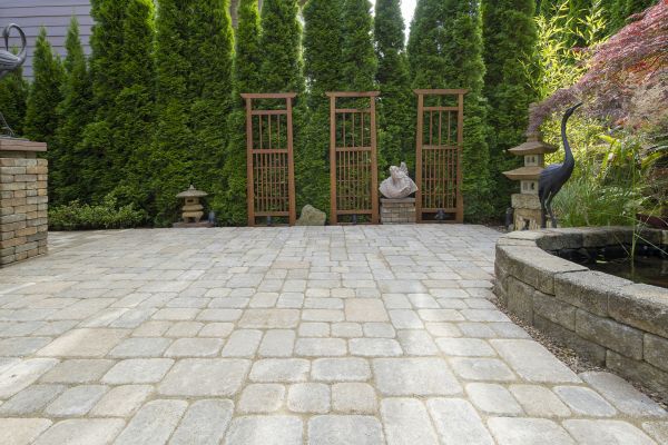 Backyard Hardscape Service in Schaumburg